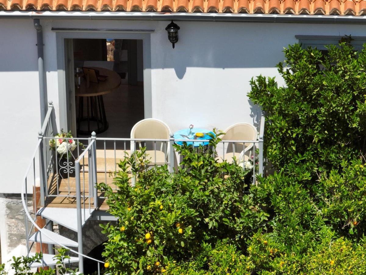 Livin Hydra Private Collection Suite 2 Buitenkant foto